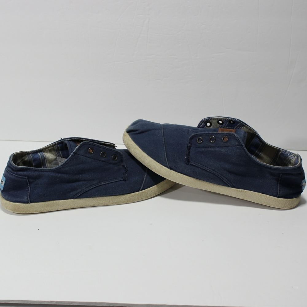 Tom's Canvas Men's Classic Slip-Ons